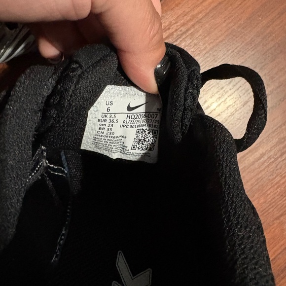 Nike air max moto 2k - Picture 3 of 3